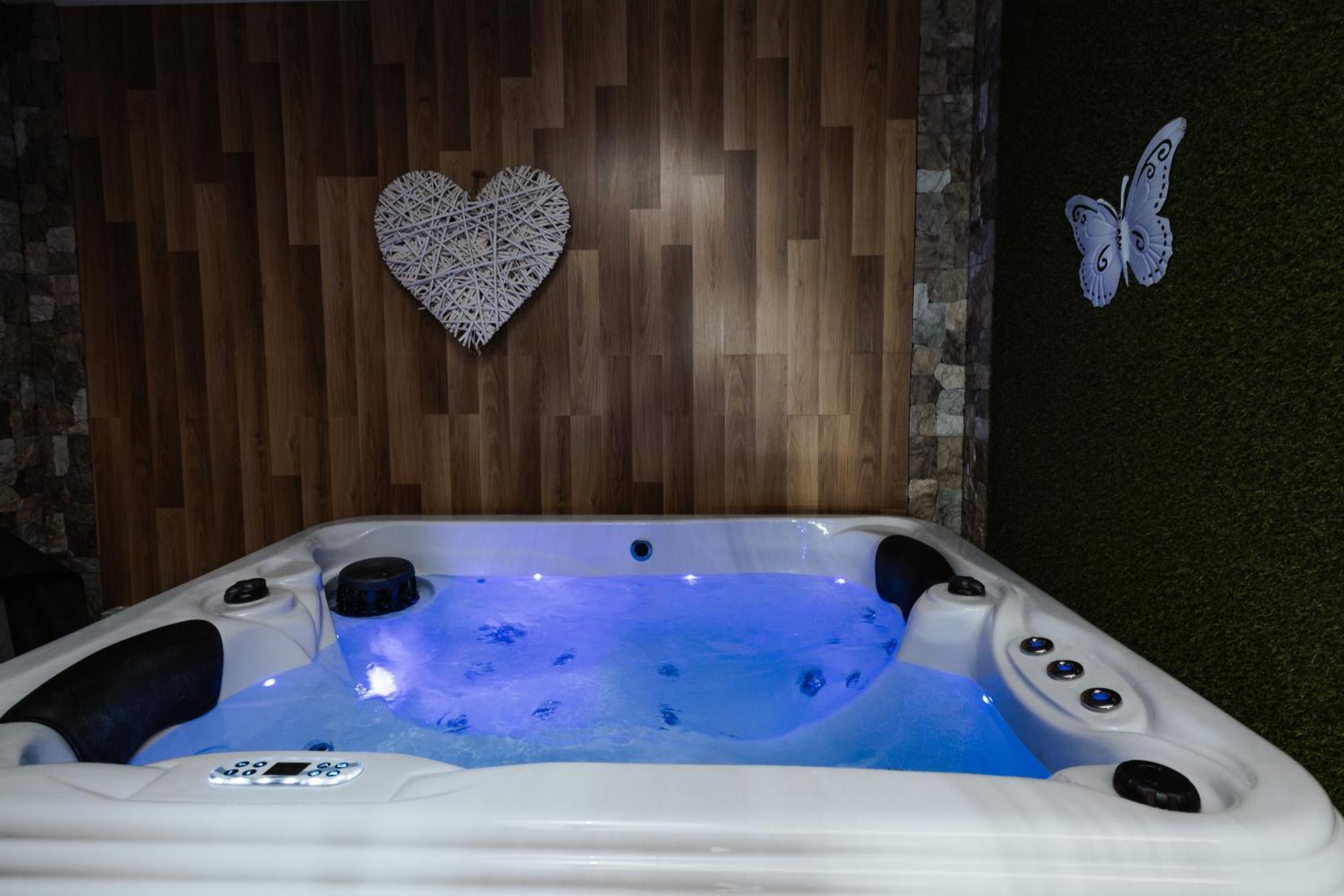 Tanja S Holiday Home In Nature With Sauna And Hot Tub Gorica pri Slivnici Esterno foto