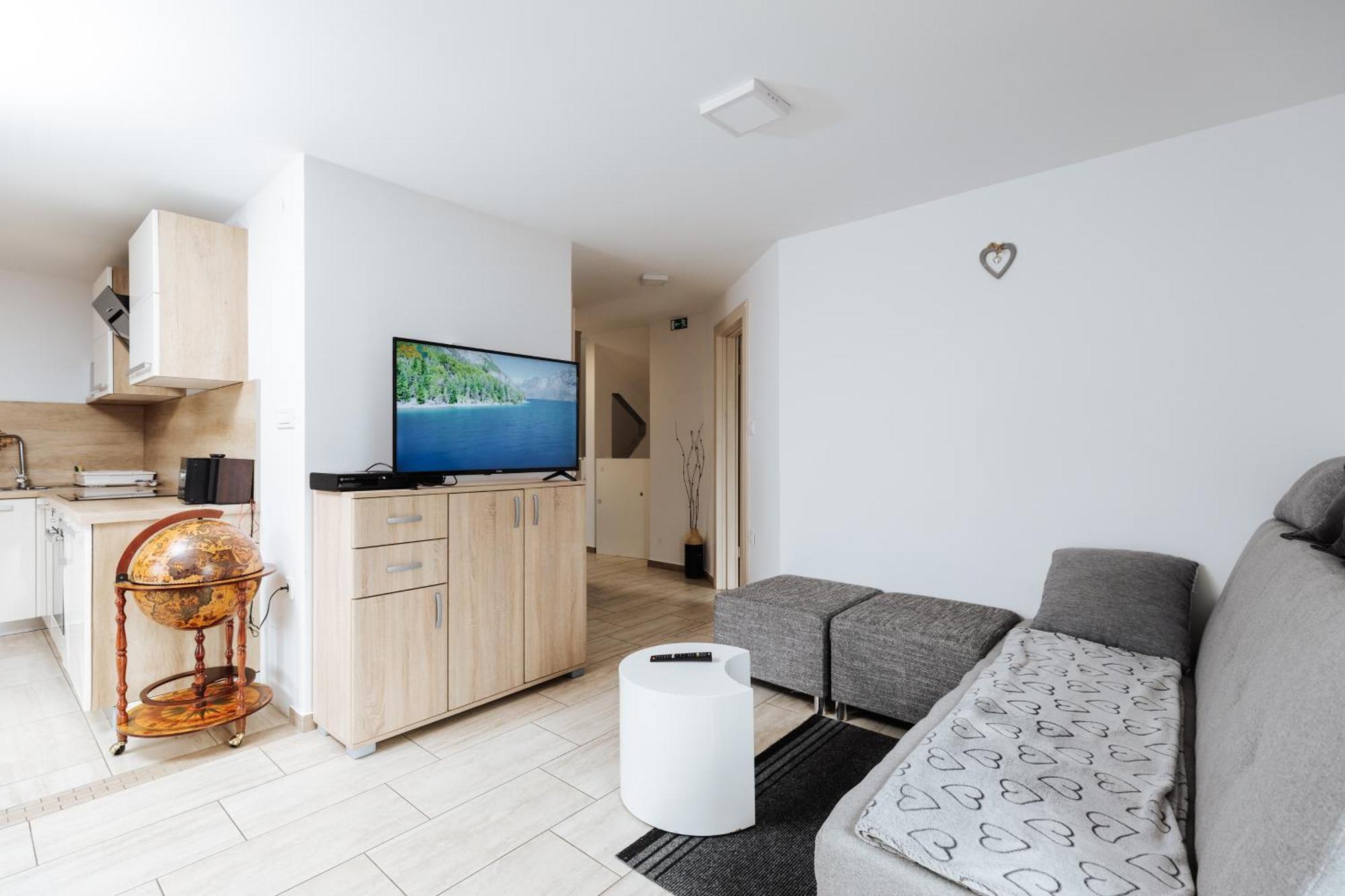 Tanja S Holiday Home In Nature With Sauna And Hot Tub Gorica pri Slivnici Esterno foto